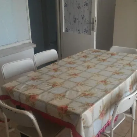 Set Arat & Konukevi Akçay