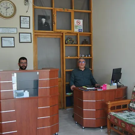 Konukevi Set Arat & *