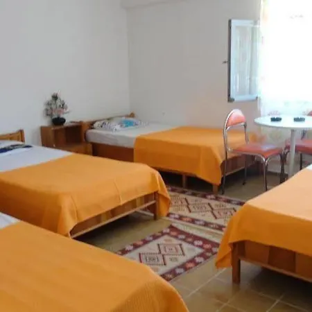 Guest house Set Arat & Akcay (Edremit)